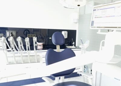 área de tratamiento dental moderna